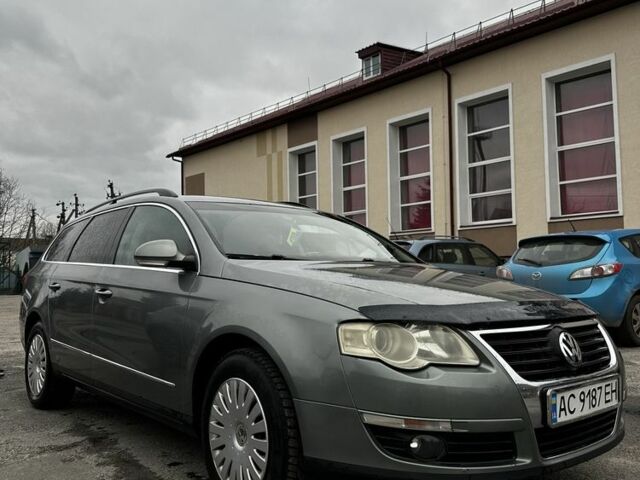 Сірий Фольксваген Пассат Варіант, об'ємом двигуна 2 л та пробігом 345 тис. км за 6000 $, фото 4 на Automoto.ua