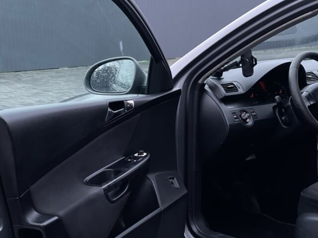 Сірий Фольксваген Пассат Варіант, об'ємом двигуна 1.9 л та пробігом 380 тис. км за 2450 $, фото 12 на Automoto.ua