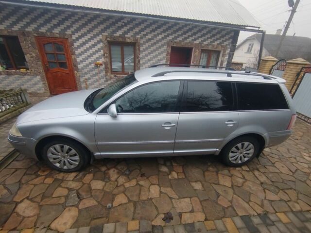 Серый Фольксваген Пассат Вариант, объемом двигателя 1.9 л и пробегом 305 тыс. км за 4705 $, фото 1 на Automoto.ua