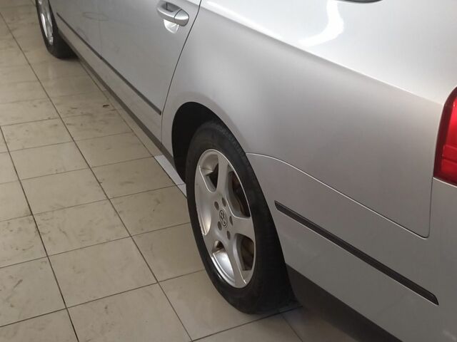 Серый Фольксваген Пассат Вариант, объемом двигателя 1.6 л и пробегом 265 тыс. км за 5299 $, фото 7 на Automoto.ua