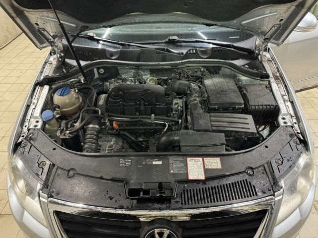 Серый Фольксваген Пассат Вариант, объемом двигателя 2 л и пробегом 267 тыс. км за 3229 $, фото 11 на Automoto.ua