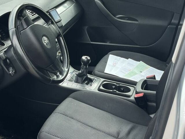 Серый Фольксваген Пассат Вариант, объемом двигателя 1.6 л и пробегом 209 тыс. км за 6300 $, фото 4 на Automoto.ua