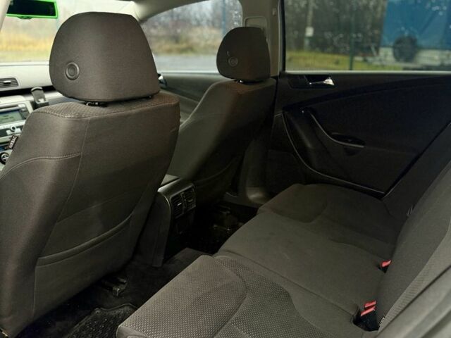 Серый Фольксваген Пассат Вариант, объемом двигателя 2 л и пробегом 240 тыс. км за 5650 $, фото 18 на Automoto.ua