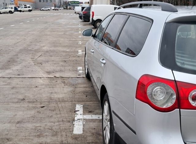 Серый Фольксваген Пассат Вариант, объемом двигателя 2 л и пробегом 355 тыс. км за 5200 $, фото 16 на Automoto.ua