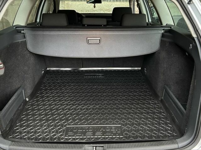 Серый Фольксваген Пассат Вариант, объемом двигателя 1.9 л и пробегом 500 тыс. км за 3200 $, фото 4 на Automoto.ua