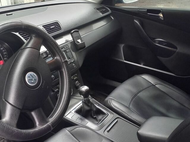 Серый Фольксваген Пассат Вариант, объемом двигателя 1.6 л и пробегом 265 тыс. км за 5299 $, фото 8 на Automoto.ua