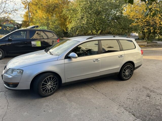 Серый Фольксваген Пассат Вариант, объемом двигателя 2 л и пробегом 257 тыс. км за 4950 $, фото 2 на Automoto.ua