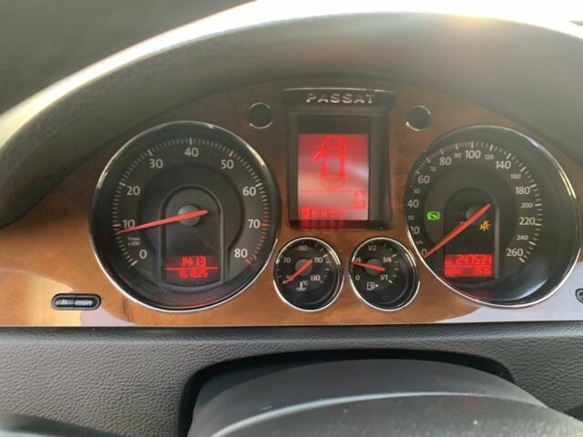 Серый Фольксваген Пассат Вариант, объемом двигателя 2 л и пробегом 247 тыс. км за 5700 $, фото 6 на Automoto.ua