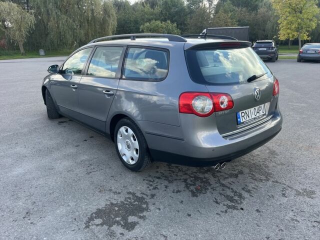 Фольксваген Пассат Вариант 2006 в Яворове на Automoto.ua Серый Фольксваген Пассат Вариант, объемом двигателя 2 л и пробегом 277 тыс. км за 3277 $, фото 4 на Automoto.ua