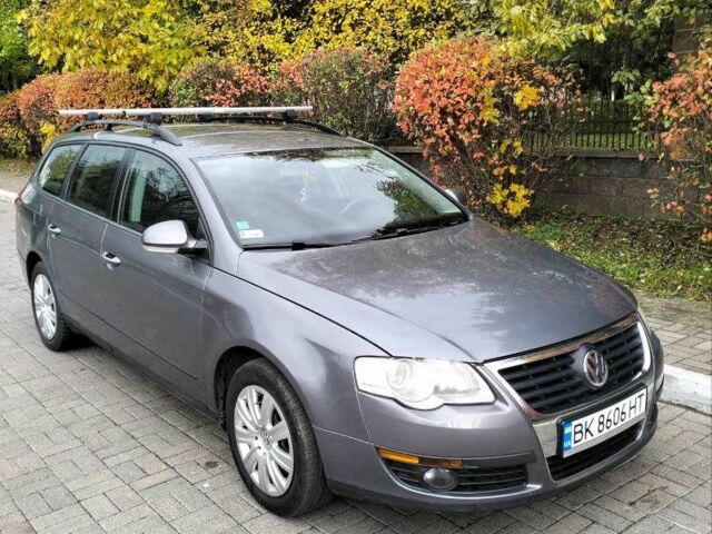 Фольксваген Пассат Вариант 2006 в Ровно на Automoto.ua Серый Фольксваген Пассат Вариант, объемом двигателя 2 л и пробегом 289 тыс. км за 6700 $, фото 2 на Automoto.ua