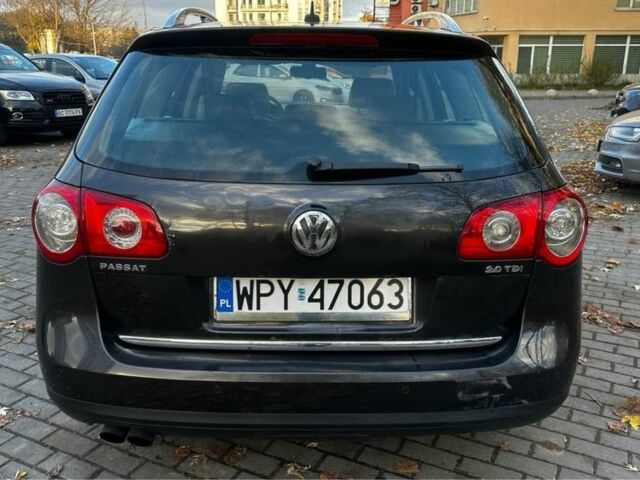 Сірий Фольксваген Пассат Варіант, об'ємом двигуна 2 л та пробігом 318 тис. км за 2550 $, фото 20 на Automoto.ua