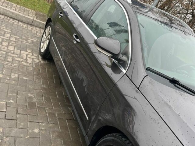 Сірий Фольксваген Пассат Варіант, об'ємом двигуна 2 л та пробігом 313 тис. км за 7000 $, фото 2 на Automoto.ua