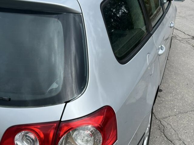 Серый Фольксваген Пассат Вариант, объемом двигателя 1.6 л и пробегом 209 тыс. км за 6300 $, фото 10 на Automoto.ua