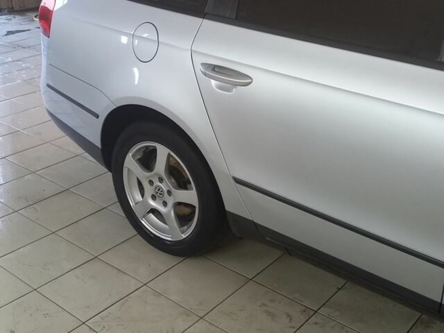 Серый Фольксваген Пассат Вариант, объемом двигателя 1.6 л и пробегом 265 тыс. км за 5299 $, фото 6 на Automoto.ua