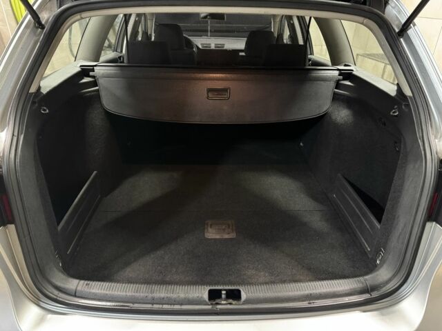 Серый Фольксваген Пассат Вариант, объемом двигателя 2 л и пробегом 267 тыс. км за 3229 $, фото 9 на Automoto.ua