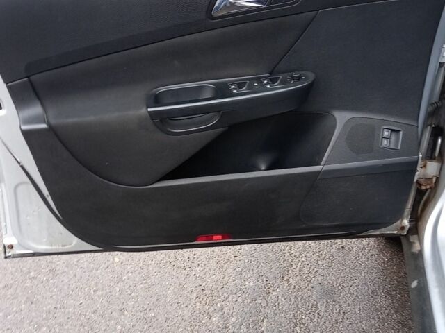 Серый Фольксваген Пассат Вариант, объемом двигателя 2 л и пробегом 263 тыс. км за 4950 $, фото 6 на Automoto.ua