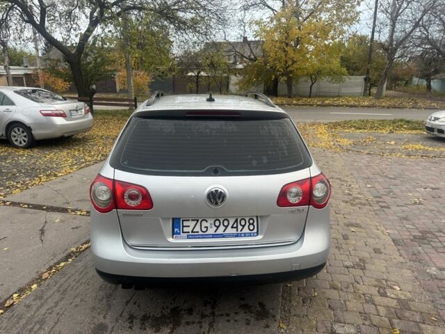 Сірий Фольксваген Пассат Варіант, об'ємом двигуна 2 л та пробігом 282 тис. км за 3100 $, фото 8 на Automoto.ua