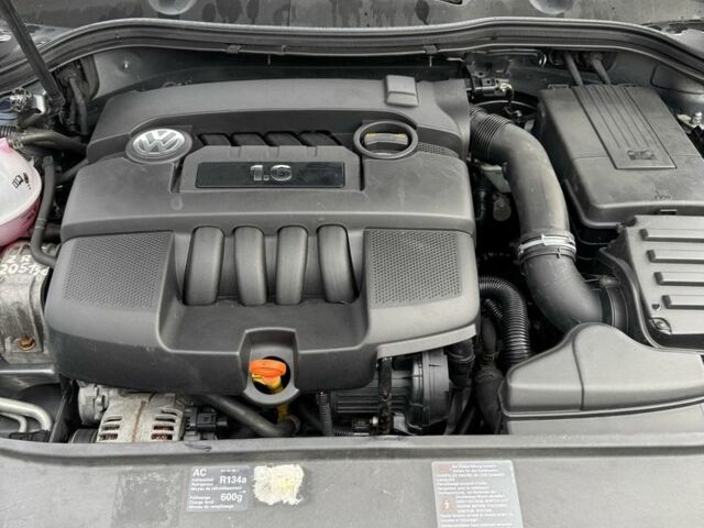 Сірий Фольксваген Пассат Варіант, об'ємом двигуна 1.6 л та пробігом 231 тис. км за 6699 $, фото 21 на Automoto.ua