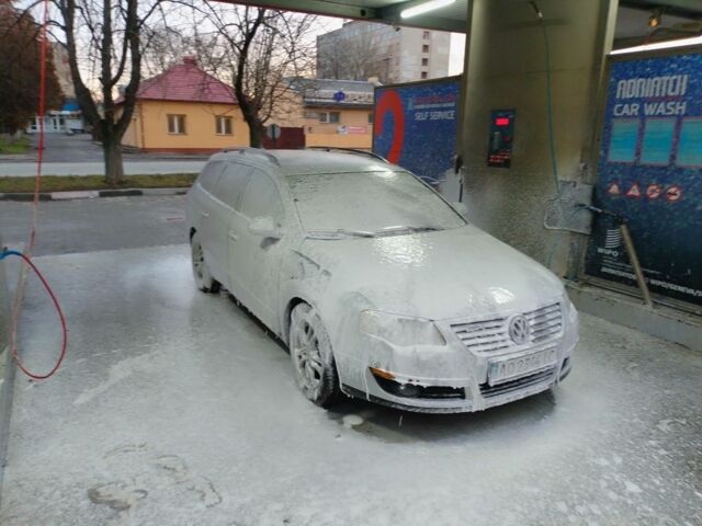 Серый Фольксваген Пассат Вариант, объемом двигателя 2 л и пробегом 308 тыс. км за 7000 $, фото 1 на Automoto.ua