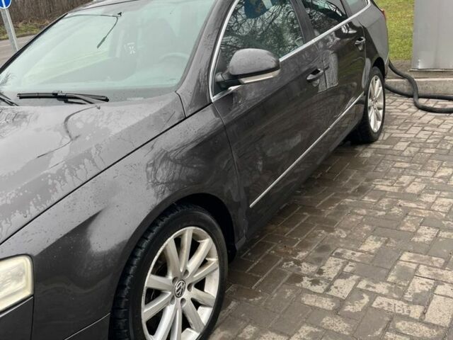 Сірий Фольксваген Пассат Варіант, об'ємом двигуна 2 л та пробігом 313 тис. км за 7000 $, фото 1 на Automoto.ua