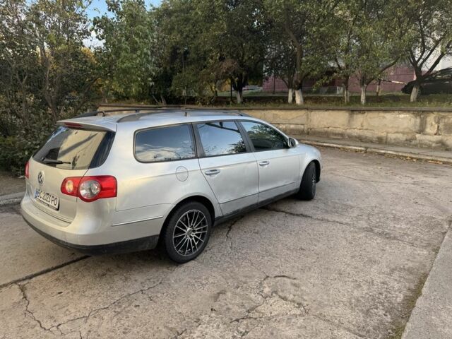 Серый Фольксваген Пассат Вариант, объемом двигателя 2 л и пробегом 257 тыс. км за 4950 $, фото 5 на Automoto.ua