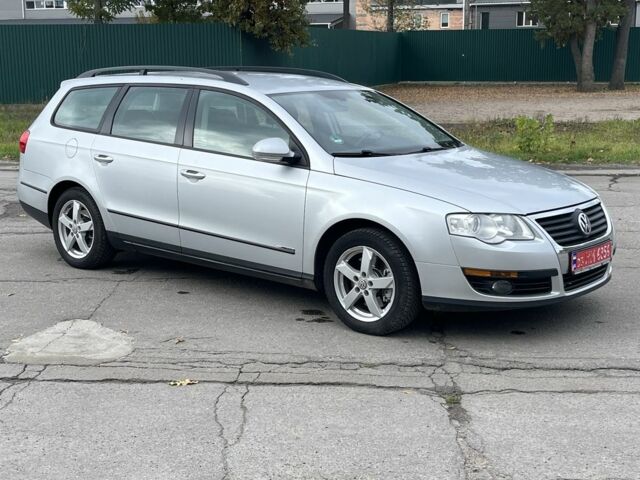 Серый Фольксваген Пассат Вариант, объемом двигателя 1.6 л и пробегом 209 тыс. км за 6300 $, фото 3 на Automoto.ua