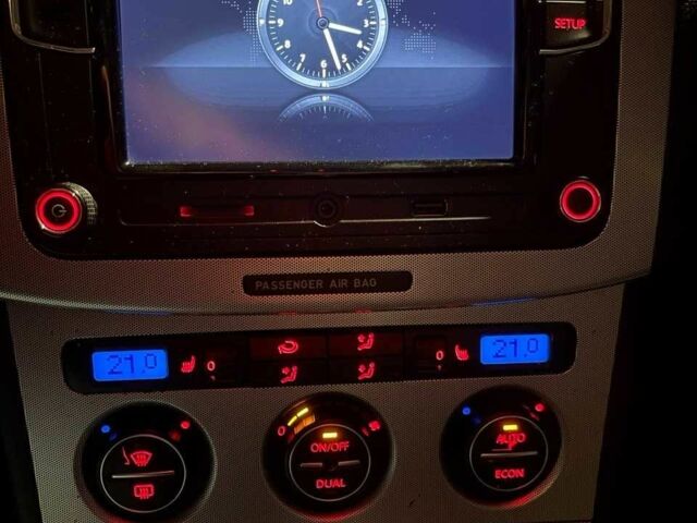 Серый Фольксваген Пассат Вариант, объемом двигателя 1.6 л и пробегом 238 тыс. км за 5200 $, фото 15 на Automoto.ua