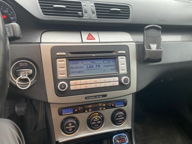 Сірий Фольксваген Пассат Варіант, об'ємом двигуна 2 л та пробігом 350 тис. км за 2650 $, фото 5 на Automoto.ua