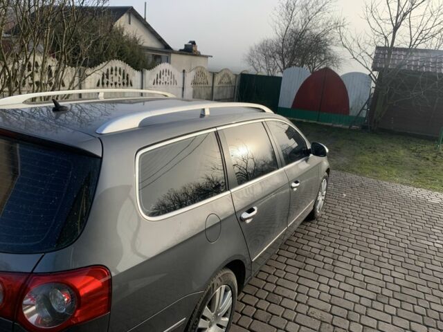 Серый Фольксваген Пассат Вариант, объемом двигателя 2 л и пробегом 247 тыс. км за 5700 $, фото 1 на Automoto.ua