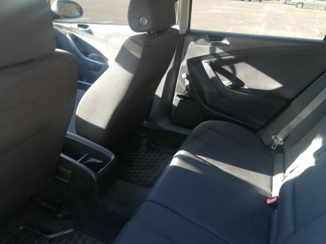 Фольксваген Пассат Вариант 2006 в Запорожье на Automoto.ua Серый Фольксваген Пассат Вариант, объемом двигателя 2 л и пробегом 280 тыс. км за 4500 $, фото 13 на Automoto.ua