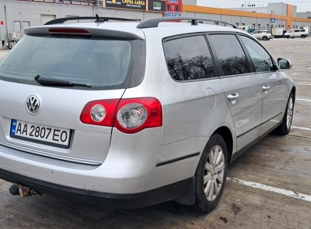 Серый Фольксваген Пассат Вариант, объемом двигателя 2 л и пробегом 355 тыс. км за 5200 $, фото 2 на Automoto.ua