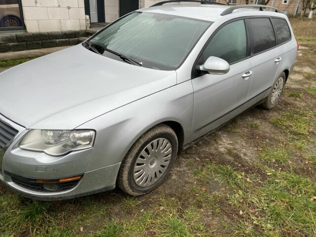 Серый Фольксваген Пассат Вариант, объемом двигателя 2 л и пробегом 320 тыс. км за 2290 $, фото 3 на Automoto.ua