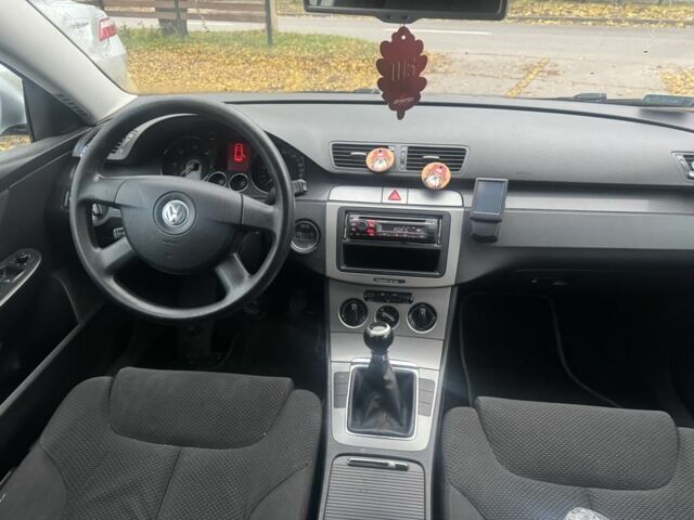 Сірий Фольксваген Пассат Варіант, об'ємом двигуна 2 л та пробігом 282 тис. км за 3100 $, фото 14 на Automoto.ua