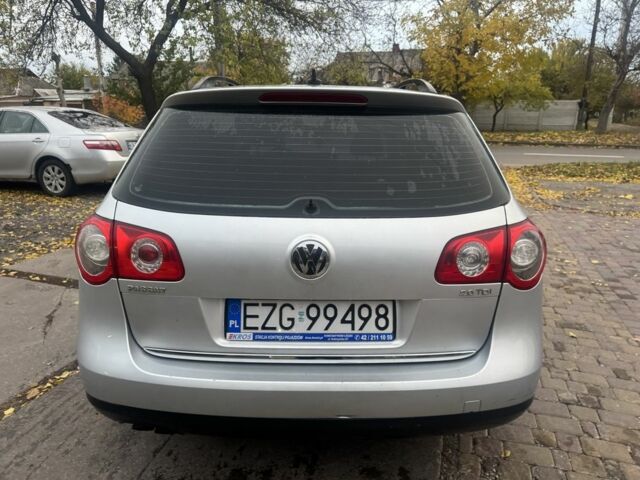 Сірий Фольксваген Пассат Варіант, об'ємом двигуна 2 л та пробігом 282 тис. км за 3100 $, фото 5 на Automoto.ua