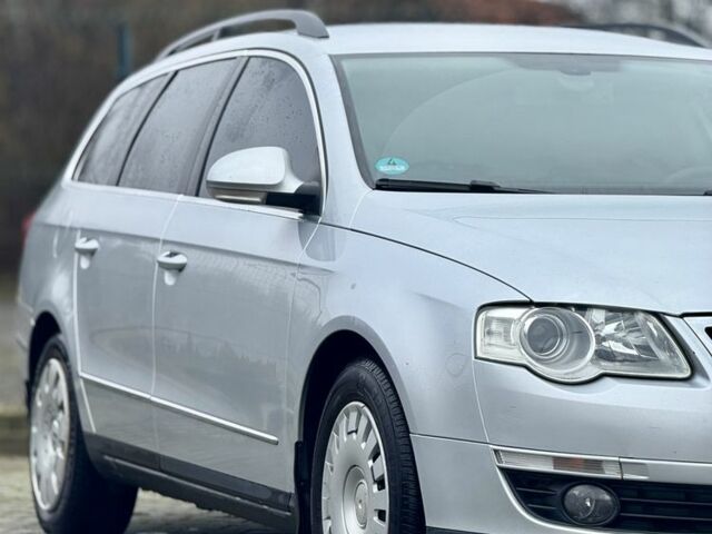 Серый Фольксваген Пассат Вариант, объемом двигателя 2 л и пробегом 240 тыс. км за 5650 $, фото 3 на Automoto.ua