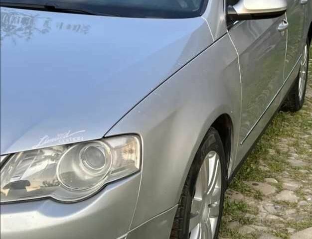 Сірий Фольксваген Пассат Варіант, об'ємом двигуна 2 л та пробігом 300 тис. км за 5100 $, фото 2 на Automoto.ua