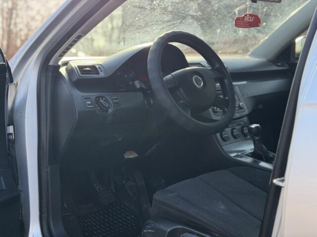 Серый Фольксваген Пассат Вариант, объемом двигателя 0 л и пробегом 321 тыс. км за 2900 $, фото 4 на Automoto.ua