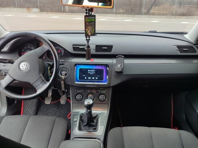 Серый Фольксваген Пассат Вариант, объемом двигателя 1.6 л и пробегом 260 тыс. км за 6500 $, фото 7 на Automoto.ua