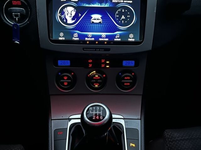 Сірий Фольксваген Пассат Варіант, об'ємом двигуна 1.9 л та пробігом 348 тис. км за 4650 $, фото 23 на Automoto.ua