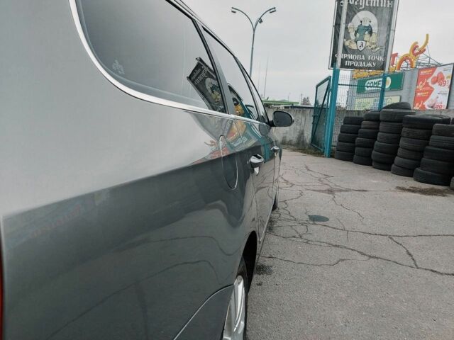 Серый Фольксваген Пассат Вариант, объемом двигателя 2 л и пробегом 287 тыс. км за 5999 $, фото 5 на Automoto.ua