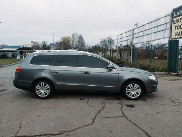 Серый Фольксваген Пассат Вариант, объемом двигателя 2 л и пробегом 287 тыс. км за 5999 $, фото 1 на Automoto.ua