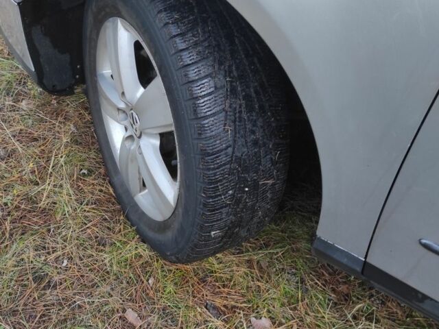 Серый Фольксваген Пассат Вариант, объемом двигателя 2 л и пробегом 290 тыс. км за 6700 $, фото 4 на Automoto.ua