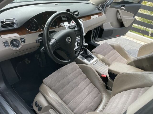 Сірий Фольксваген Пассат Варіант, об'ємом двигуна 2 л та пробігом 200 тис. км за 7300 $, фото 7 на Automoto.ua