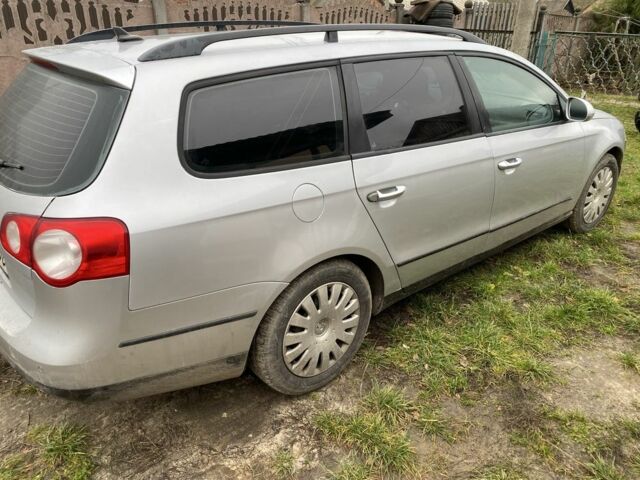 Серый Фольксваген Пассат Вариант, объемом двигателя 2 л и пробегом 320 тыс. км за 2290 $, фото 4 на Automoto.ua