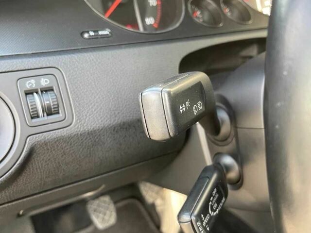 Серый Фольксваген Пассат Вариант, объемом двигателя 1.6 л и пробегом 238 тыс. км за 5200 $, фото 10 на Automoto.ua