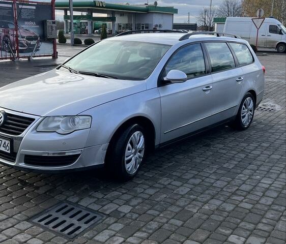 Серый Фольксваген Пассат Вариант, объемом двигателя 2 л и пробегом 300 тыс. км за 2500 $, фото 2 на Automoto.ua