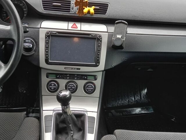 Серый Фольксваген Пассат Вариант, объемом двигателя 2 л и пробегом 263 тыс. км за 4950 $, фото 13 на Automoto.ua