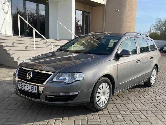 Серый Фольксваген Пассат Вариант, объемом двигателя 1.6 л и пробегом 238 тыс. км за 5200 $, фото 1 на Automoto.ua