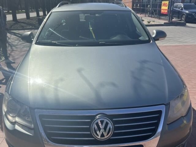 Серый Фольксваген Пассат Вариант, объемом двигателя 2 л и пробегом 380 тыс. км за 6700 $, фото 1 на Automoto.ua