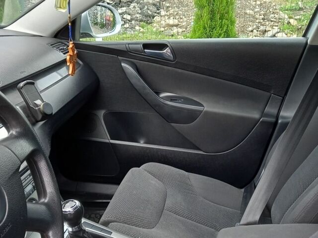 Серый Фольксваген Пассат Вариант, объемом двигателя 2 л и пробегом 263 тыс. км за 4950 $, фото 16 на Automoto.ua